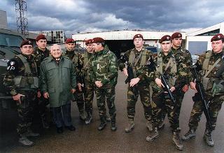 Visita di stato del Presidente della Repubblica Oscar Luigi Scalfaro in Bosnia-Erzegovina, per un incontro a Sarajevo con il Presidente Alija Izetbegovi e con il Contingente italiano dell'IFOR