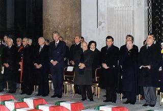 Intervento del Presidente della Repubblica alla cerimonia solenne in onore dei resti mortali dei 78 Caduti della II Guerra mondiale, rimpatriati dalla Germania e dalla Russia. Roma (Basilica di S. Maria degli Angeli)