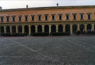 Schieramento della guardia d'onore in occasione della vista di Stato del Presidente della Finlandia