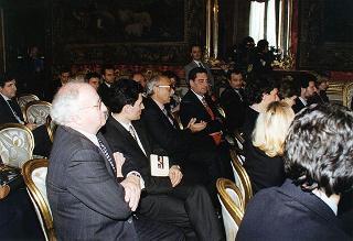 Il Presidente della Repubblica Oscar Luigi Scalfaro incontra Guido Columba, presidente dell'Unione Nazionale Cronisti Italiani, ed i vincitori e organizzatori del "Premio cronista" 1996