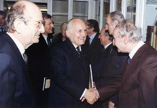 Intervento del Presidente della Repubblica alla cerimonia di consegna del Premio per gli studi giuridici "Giuseppe Chiarelli" (XVI edizione). Roma, Biblioteca della Camera dei Deputati