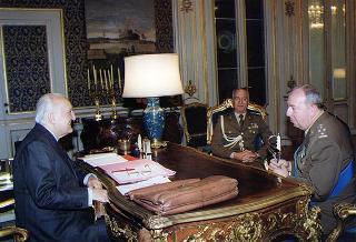 Visita di congedo del Generale di Corpo d'Armata Bonifazio Incisa di Camerana, capo di Stato maggiore dell'Esercito