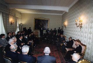 Il Presidente della Repubblica Oscar Luigi Scalfaro riceve in udienza l'avv. Vittorio Ciampi, direttore della rivista "Nuovo Mezzogiorno", con i promotori, le commissioni giudicatrici ed i vincitori della 18^ edizione dei Premi "Nuovo Mezzogiorno"