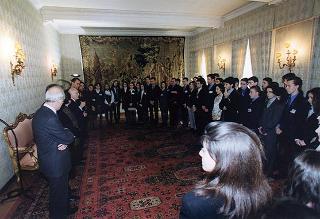 Il Presidente della Repubblica Oscar Luigi Scalfaro riceve in udienza un gruppo di studenti delle Scuole medie della Provincia regionale di Agrigento