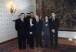 Il Presidente della Repubblica Oscar Luigi Scalfaro riceve in udienza un gruppo di studenti delle Scuole medie della Provincia regionale di Agrigento