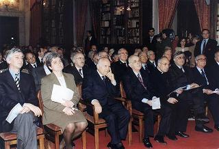 Intervento del Presidente della Repubblica alla cerimonia di presentazione dell'attività dell'Associazione ricerche coronariche per la terapia e la prevenzione dell'infarto, presso l'Accademia Nazionale dei Lincei. Roma (Palazzo Corsini)