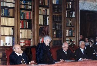 Intervento del Presidente della Repubblica alla cerimonia di presentazione dell'attività dell'Associazione ricerche coronariche per la terapia e la prevenzione dell'infarto, presso l'Accademia Nazionale dei Lincei. Roma (Palazzo Corsini)