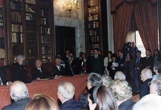 Intervento del Presidente della Repubblica alla cerimonia di presentazione dell'attività dell'Associazione ricerche coronariche per la terapia e la prevenzione dell'infarto, presso l'Accademia Nazionale dei Lincei. Roma (Palazzo Corsini)
