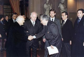 Intervento del Presidente della Repubblica alla cerimonia di presentazione dell'attività dell'Associazione ricerche coronariche per la terapia e la prevenzione dell'infarto, presso l'Accademia Nazionale dei Lincei. Roma (Palazzo Corsini)