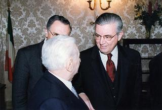 Intervento del Presidente della Repubblica alla cerimonia di presentazione del libro "Attualità di Enrico De Nicola" di Giovanni Leone. Roma, Senato della Repubblica