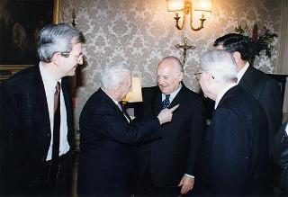 Intervento del Presidente della Repubblica alla cerimonia di presentazione del libro "Attualità di Enrico De Nicola" di Giovanni Leone. Roma, Senato della Repubblica