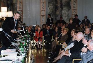 Intervento del Presidente della Repubblica alla cerimonia di presentazione del libro "Attualità di Enrico De Nicola" di Giovanni Leone. Roma, Senato della Repubblica