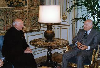 Incontro del Presidente della Repubblica Oscar Luigi Scalfaro con Don Camillo Nobile