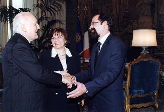Il Presidente della Repubblica Oscar Luigi Scalfaro riceve in udienza Damiano Calabrò con la signora Calabrò