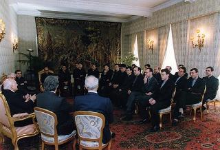 Il Presidente della Repubblica Oscar Luigi Scalfaro riceve Mons. Gianfranco Poma, rettore maggiore dei Seminari milanesi, con un gruppo di diaconi del Seminario Arcivescovile di Milano