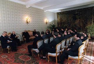 Il Presidente della Repubblica Oscar Luigi Scalfaro riceve Mons. Gianfranco Poma, rettore maggiore dei Seminari milanesi, con un gruppo di diaconi del Seminario Arcivescovile di Milano