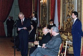 Incontro del Presidente della Repubblica Oscar Luigi Scalfaro con un gruppo parlamentare del Partito Popolare Europeo del Parlamento Europeo
