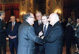 Incontro del Presidente della Repubblica Oscar Luigi Scalfaro con un gruppo parlamentare del Partito Popolare Europeo del Parlamento Europeo