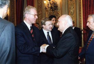 Incontro del Presidente della Repubblica Oscar Luigi Scalfaro con un gruppo parlamentare del Partito Popolare Europeo del Parlamento Europeo