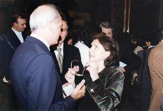 Il Presidente della Repubblica Oscar Luigi Scalfaro incontra l'on. prof.ssa Silvia Costa, presidente della Commissione nazionale per le pari opportunità tra uomo e donna, con le componenti la Commissione, in occasione della Festa della donna