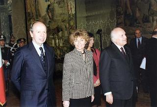Incontro e colazione con la signora Mary Robinson, Presidente dell'Irlanda