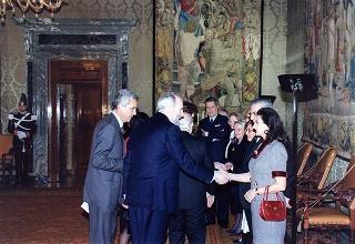 Incontro e colazione con la signora Mary Robinson, Presidente dell'Irlanda
