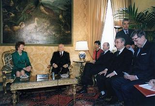 Incontro e colazione con la signora Mary Robinson, Presidente dell'Irlanda