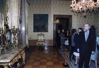 Incontro e colazione con la signora Mary Robinson, Presidente dell'Irlanda