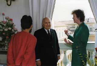 Incontro e colazione con la signora Mary Robinson, Presidente dell'Irlanda