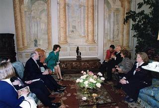 Incontro e colazione con la signora Mary Robinson, Presidente dell'Irlanda