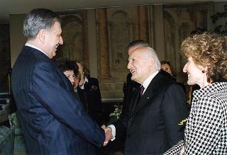 Incontro e colazione con la signora Mary Robinson, Presidente dell'Irlanda