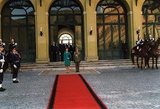 Incontro e colazione con la signora Mary Robinson, Presidente dell'Irlanda