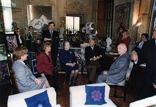 Visita del Presidente della Repubblica, in forma strettamente privata, al Maestro Umberto Mastroianni nel suo studio a Marino (Roma)