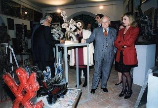 Visita del Presidente della Repubblica, in forma strettamente privata, al Maestro Umberto Mastroianni nel suo studio a Marino (Roma)