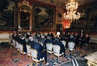 Il Presidente della Repubblica Oscar Luigi Scalfaro riceve Augustin Soliva, Presidente Internazionale dei Lions Clubs, con i Governatori dei Distretti Italiani dell'Associazione
