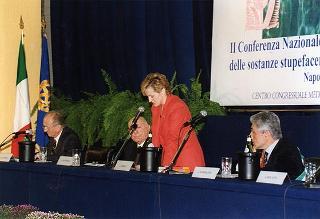 Intervento del Presidente della Repubblica a Napoli in occasione della II Conferenza nazionale sui problemi connessi con la diffusione delle sostanze stupefacenti e psicotrope e sull'alcoldipendenza
