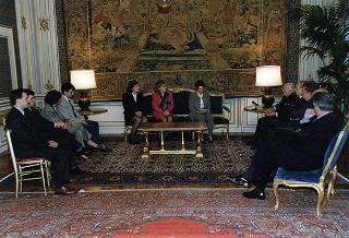 Il Presidente della Repubblica Oscar Luigi Scalfaro incontra i membri di coordinamento di Gioventù Aclista, in occasione del XX Congresso nazionale del sodalizio