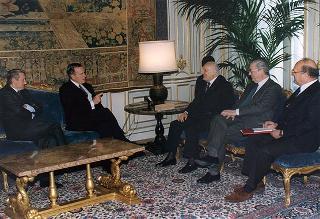Incontro del Presidente della Repubblica Oscar Luigi Scalfaro con George Bush, ex Presidente degli USA