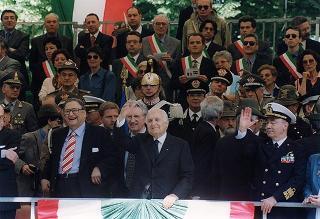 Intervento del Presidente della Repubblica Scalfaro a Reggio Emilia per la 70^ Adunata Nazionale dell'Associazione Nazionale Alpini