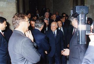 Intervento del Presidente della Repubblica Oscar Luigi Scalfaro a Palermo per la celebrazione del 50° anniversario della prima seduta dell'Assemblea Regionale Siciliana