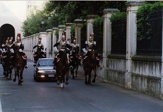 Omaggio dei Corazzieri al Presidente della Repubblica in occasione dell'anniversario del V anno di Presidenza