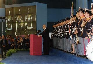 Intervento del Presidente della Repubblica, in forma ufficiale, alla Festa della Polizia 1997. Roma, Scuola Allievi Agenti della Polizia di Stato