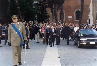 Roma, Altare della Patria: deposizione di una corona d'alloro da parte del Presidente della Repubblica in occasione della Festa Nazionale della Repubblica