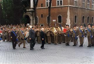 Roma, Altare della Patria: deposizione di una corona d'alloro da parte del Presidente della Repubblica in occasione della Festa Nazionale della Repubblica