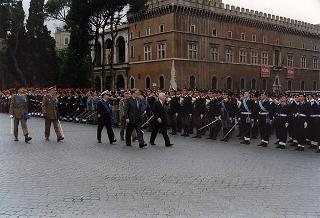Roma, Altare della Patria: deposizione di una corona d'alloro da parte del Presidente della Repubblica in occasione della Festa Nazionale della Repubblica