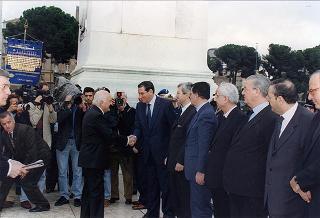Roma, Altare della Patria: deposizione di una corona d'alloro da parte del Presidente della Repubblica in occasione della Festa Nazionale della Repubblica