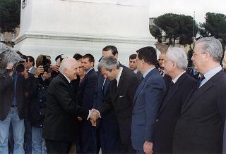Roma, Altare della Patria: deposizione di una corona d'alloro da parte del Presidente della Repubblica in occasione della Festa Nazionale della Repubblica