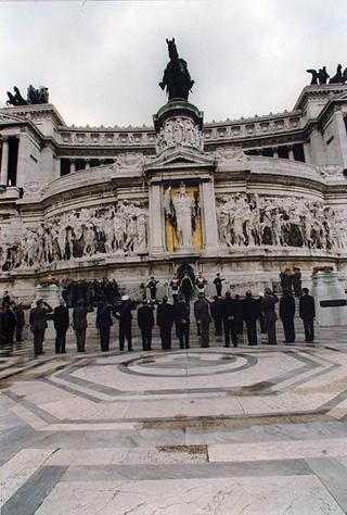 Roma, Altare della Patria: deposizione di una corona d'alloro da parte del Presidente della Repubblica in occasione della Festa Nazionale della Repubblica