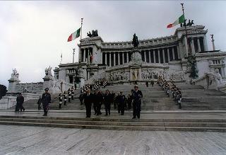 Roma, Altare della Patria: deposizione di una corona d'alloro da parte del Presidente della Repubblica in occasione della Festa Nazionale della Repubblica
