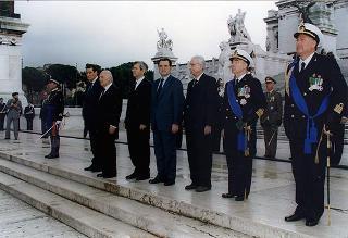 Roma, Altare della Patria: deposizione di una corona d'alloro da parte del Presidente della Repubblica in occasione della Festa Nazionale della Repubblica